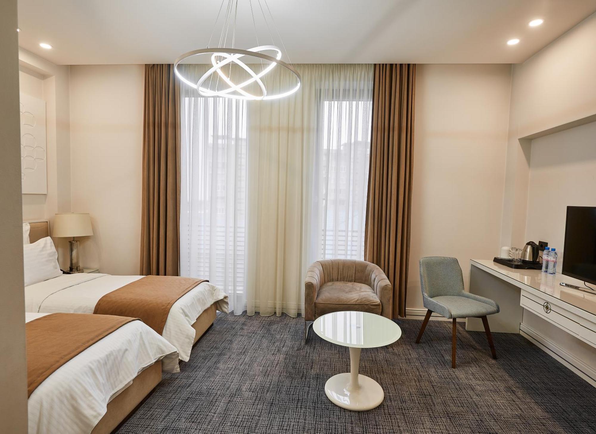 יירבאן Aghababyan'S Hotel חדר תמונה A room at the hotel