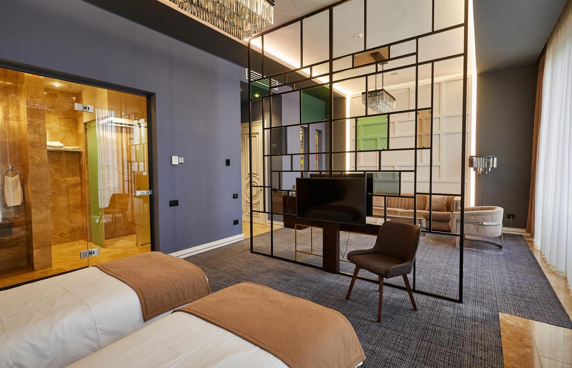 יירבאן Aghababyan'S Hotel חדר תמונה Suite