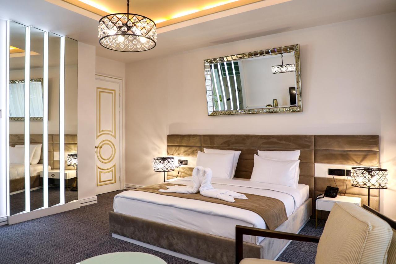יירבאן Aghababyan'S Hotel מראה חיצוני תמונה A bedroom at the hotel